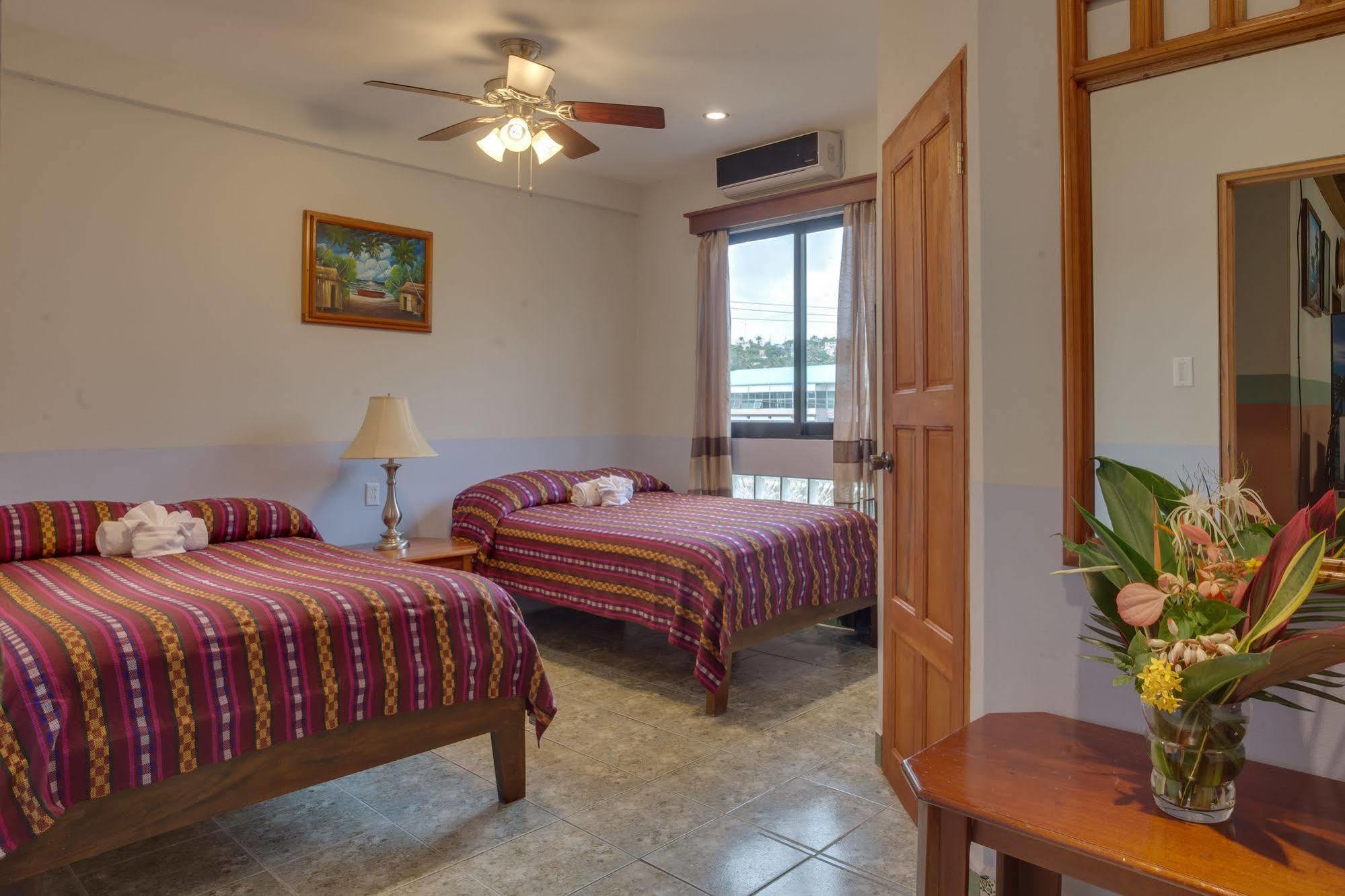 Venus Hotel San Ignacio Bagian luar foto